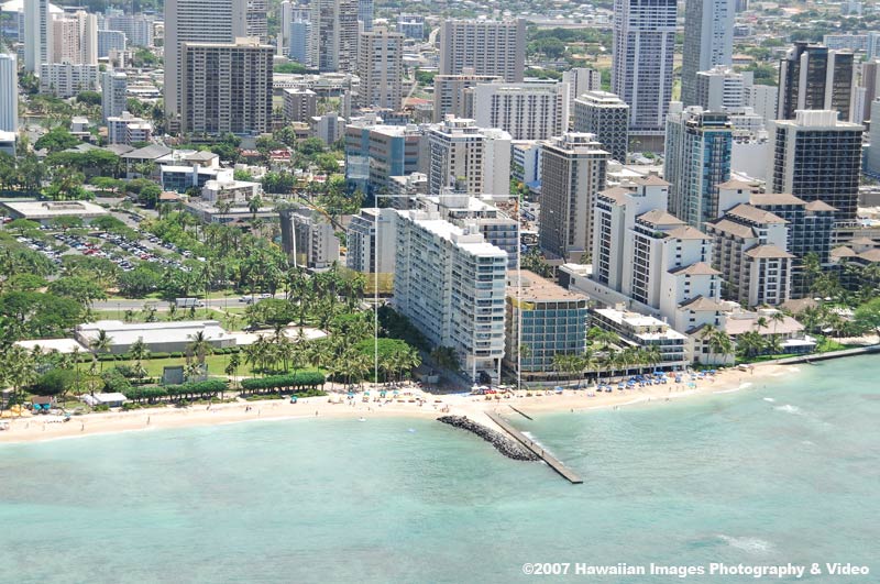 Waikiki car rental deals Car rentals in Waikiki allow you to find the best spot on the island for fun in the sun. You can stick around in Waikiki and visit Ala Moana Beach in the morning, then change out of your suit and into comfy clothes to visit the Waikiki Aquarium and tour the Waikiki Historic Trail for insight into the island’s rich history.4/4(1).