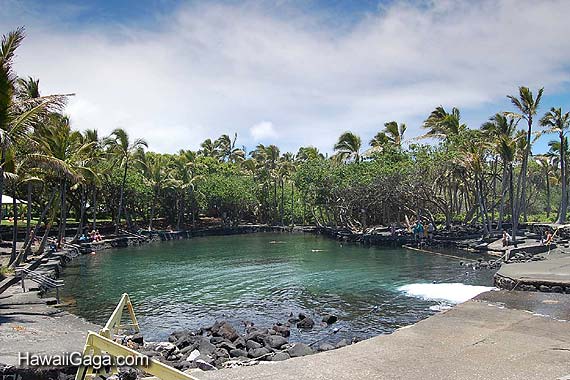 Ahalanui Warm Spring