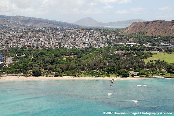 Kapiolani Beach Park