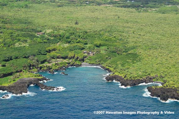 Waianapanapa State Park