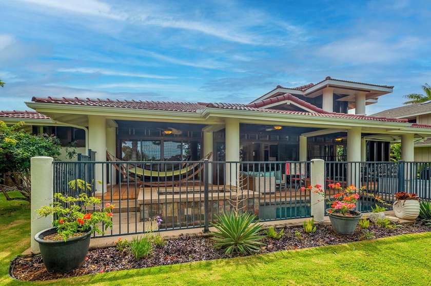 Luxury Home on Golf Course with Pool and Spa