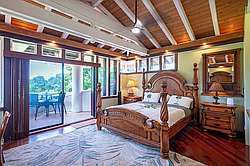 Luxury Home on Golf Course with Pool and Spa