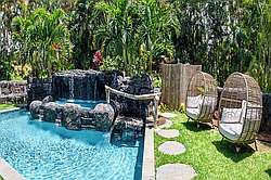 House with AC, Theater Room and Pool