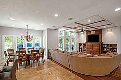 House with AC, Theater Room and Pool