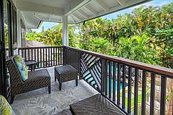 House with AC, Theater Room and Pool
