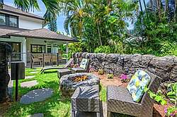 House with AC, Theater Room and Pool