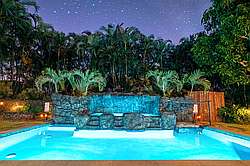 House with AC, Theater Room and Pool